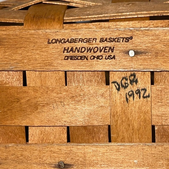 Longaberger Basket Tea with Leather Handles - Picture 2 of 4